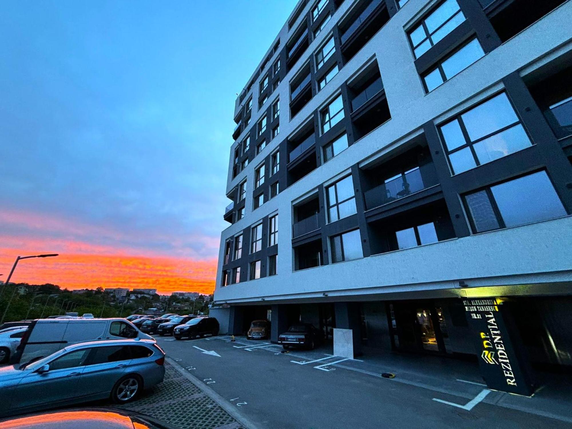 Sky View - Free Parking Apartment Iasi Exterior photo